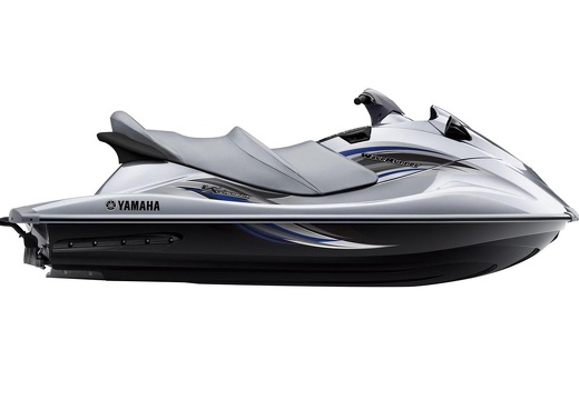 2013-Yamaha-VX-Cruiser-EU-Silver-Metallic-Studio-002