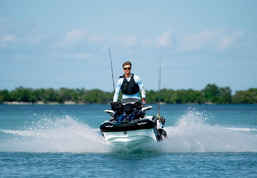 Ultra 160 LX-S Angler 2025
